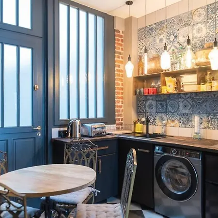 Superbe Hammam A Montparnasse Апартаменты *