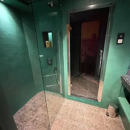 Superbe Hammam A Montparnasse Апартаменты